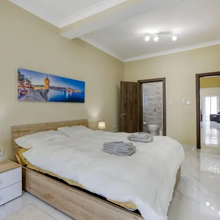 Seaview, Beautiful 3br 1 아파트