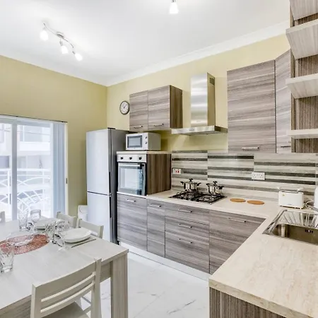 Seaview, Beautiful 3br 1 Apartment Marsaskala
