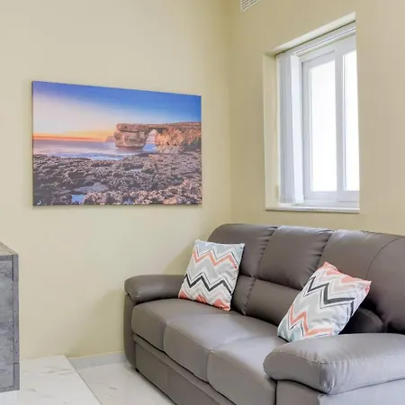 Apartment Seaview, Beautiful 3br 1 Marsaskala