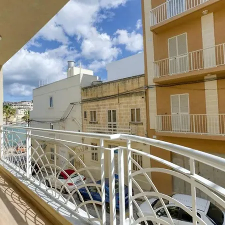 Апартаменты Seaview, Beautiful 3br 1 *