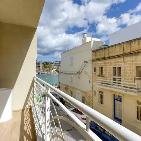 Seaview, Beautiful 3br 1 Апартаменты Марсаскала