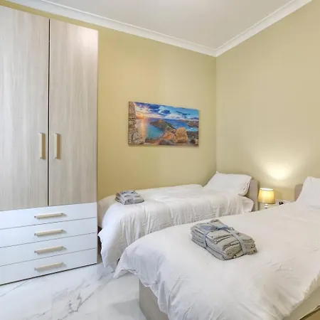 Seaview, Beautiful 3br 1 Appartamento