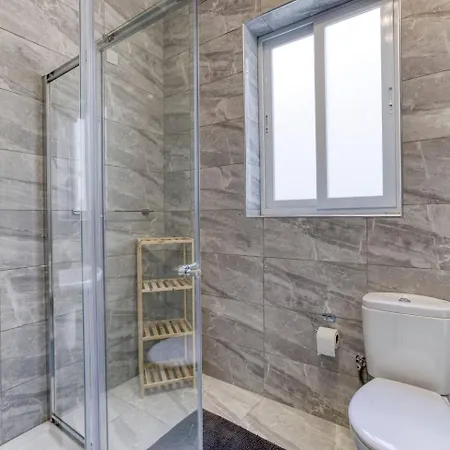 Seaview, Beautiful 3br 1 * Marsaskala