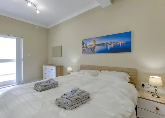 Seaview, Beautiful 3br 1 * Marsaskala