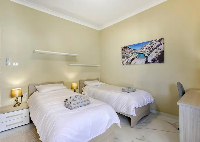 Apartment Seaview, Beautiful 3br 1 *