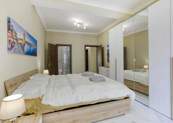 Seaview, Beautiful 3br 1 *