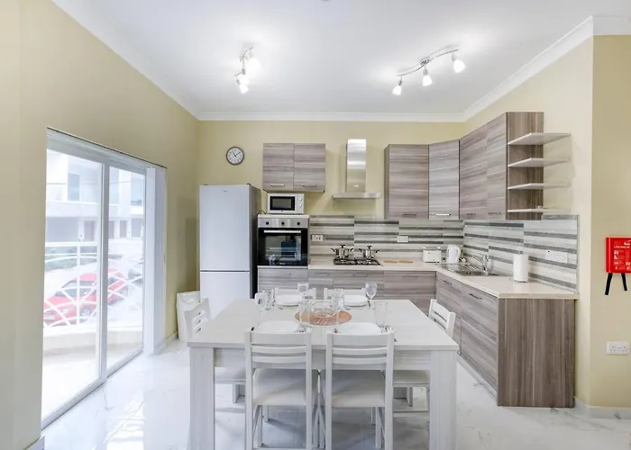 Seaview, Beautiful 3br 1 Marsaskala